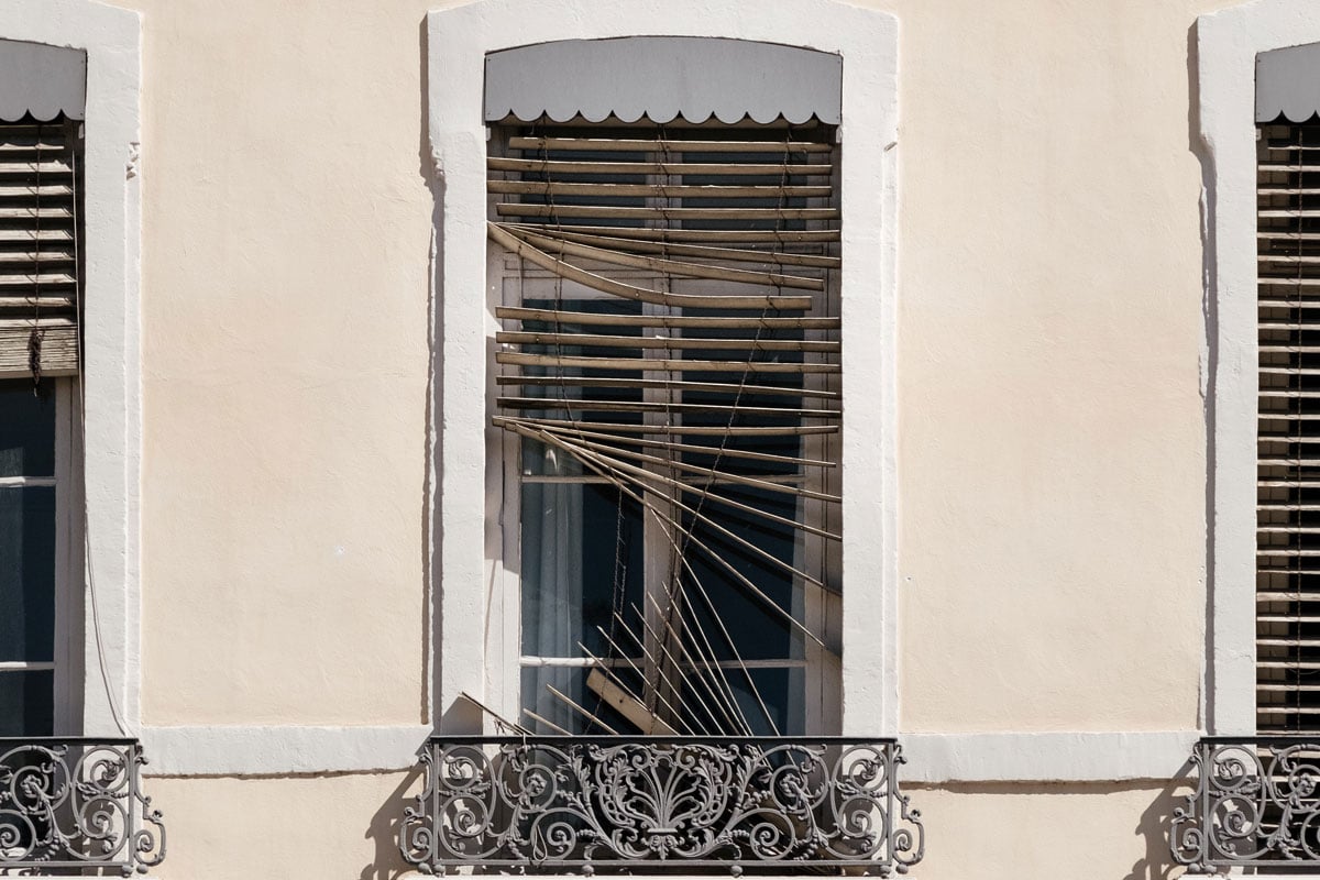 Why blinds are inconvenient 